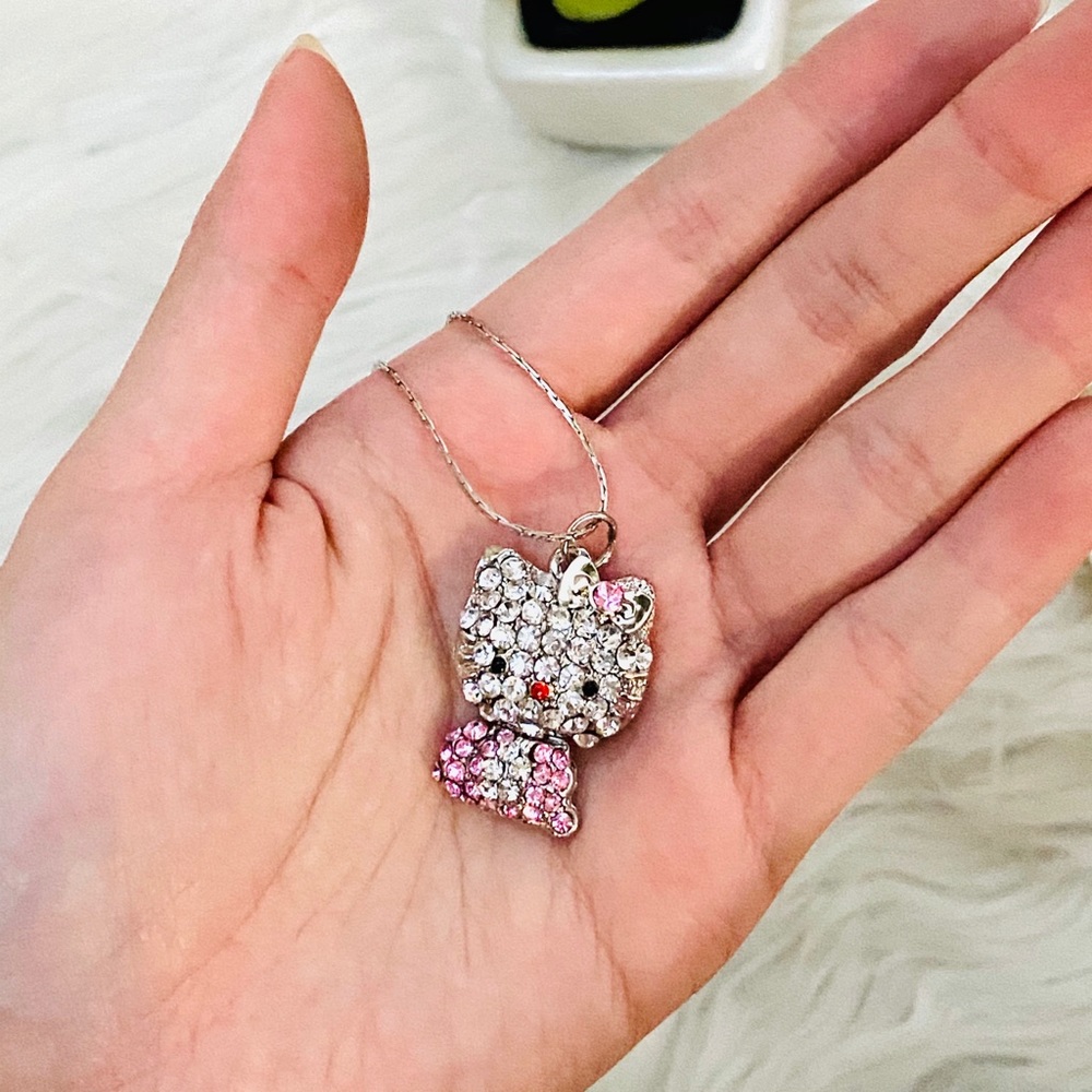 New hello kitty diamond necklace